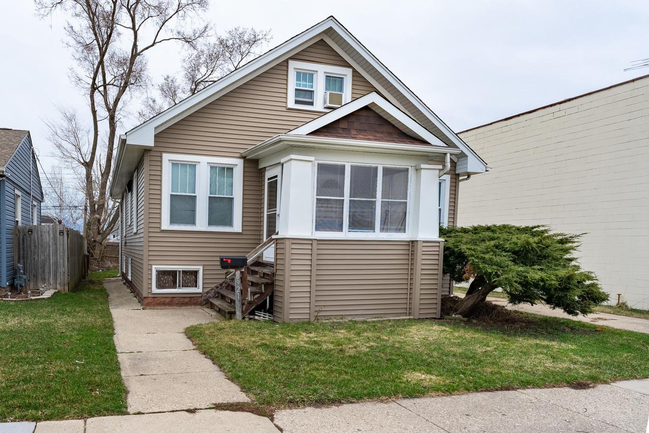 6921 39th Ave, Kenosha, WI 53142