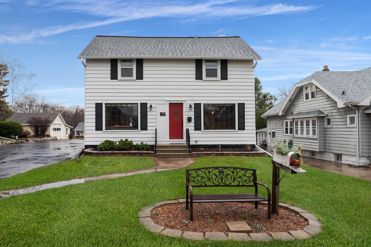 7839 W North Ave., Wauwatosa, WI 53213