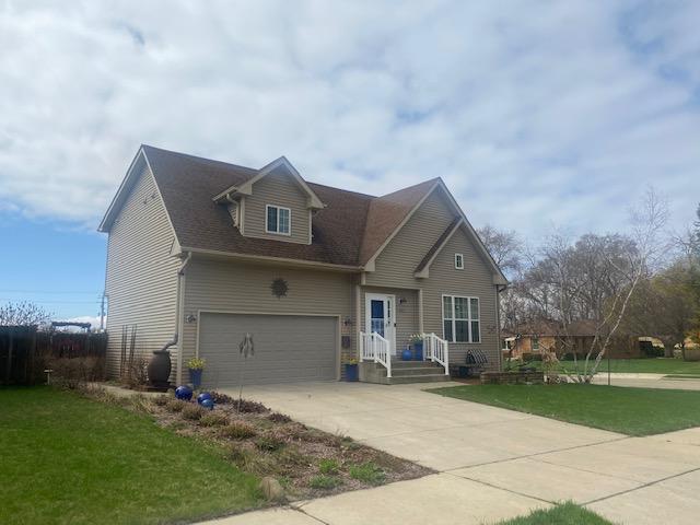 5231 Lindermann Ave, Racine, WI 53406