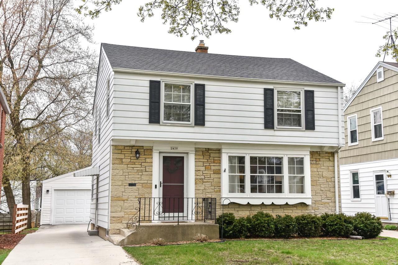 2439 N 82nd St., Wauwatosa, WI 53213