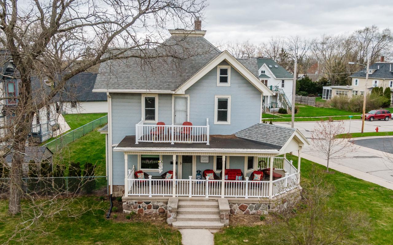229 Grand Ave., Mukwonago, WI 53149