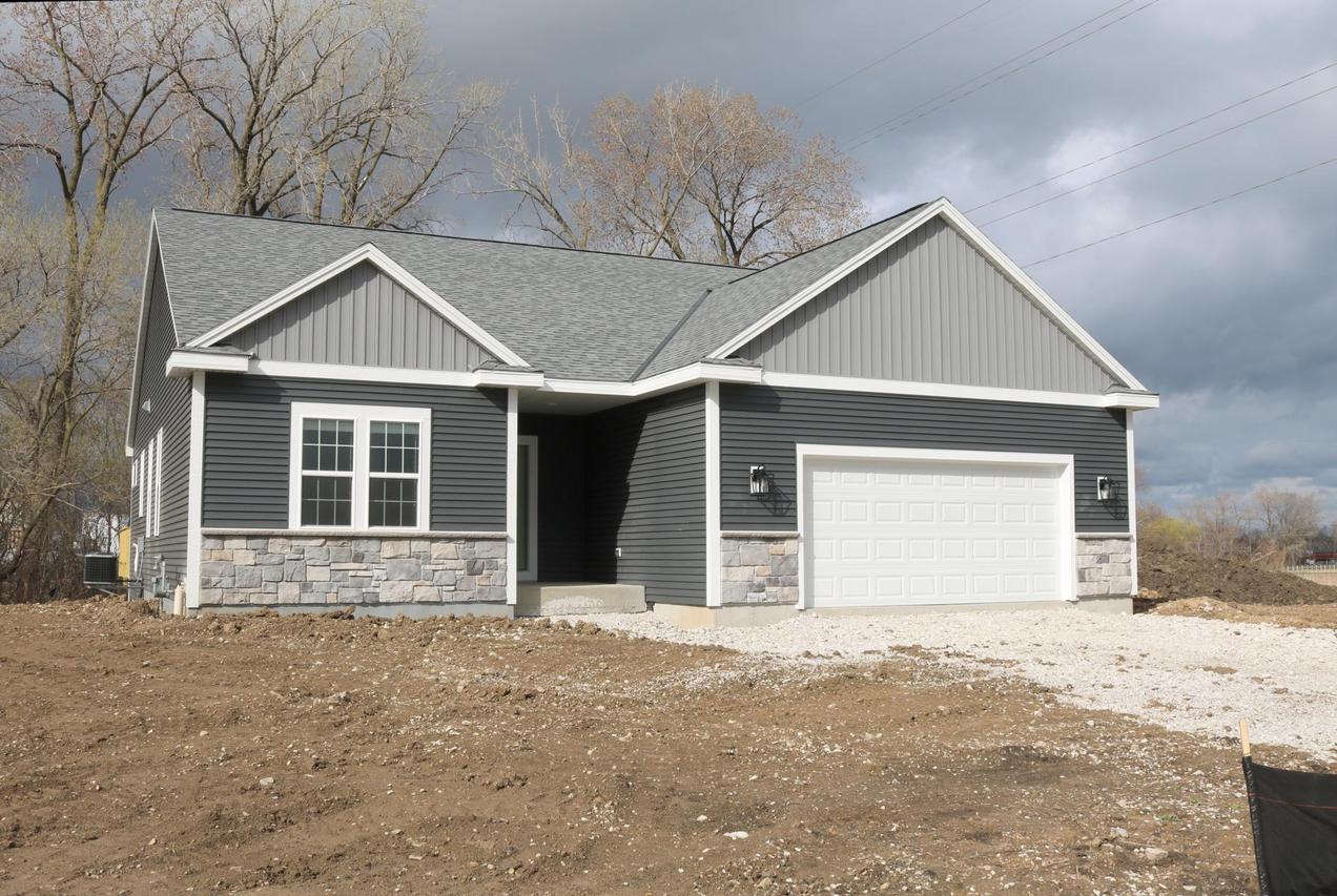 3125 Loumos Ct., Sturtevant, WI 53177