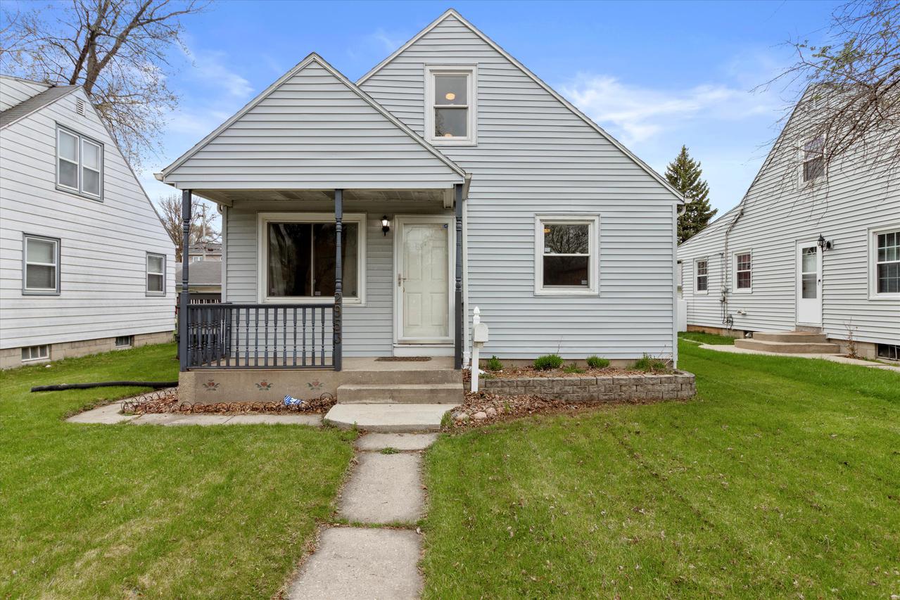 2953 S 60th St., Milwaukee, WI 53219