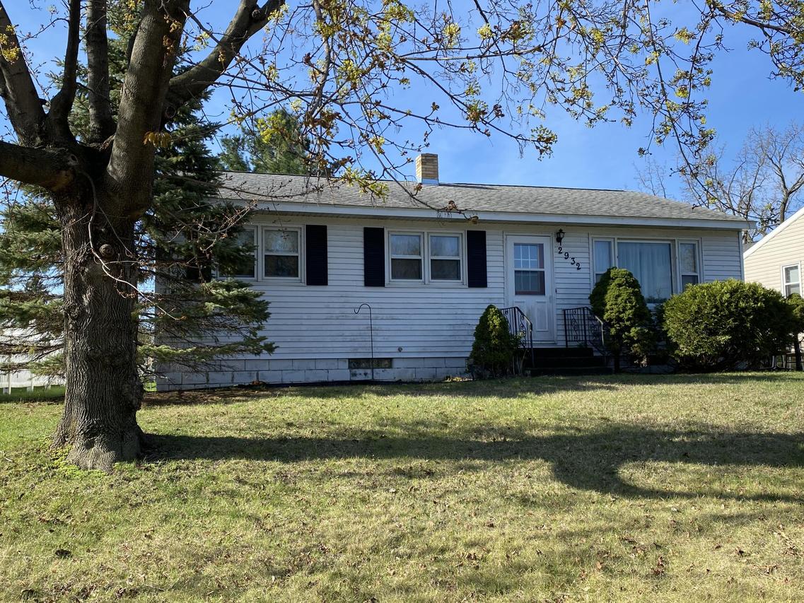 2932 Robinsdale Ave, La Crosse, WI 54601