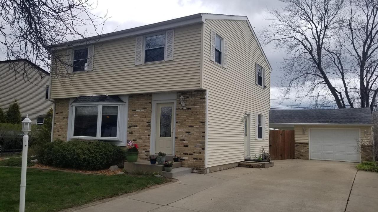 3417 Kennsington Sq., Sturtevant, WI 53177