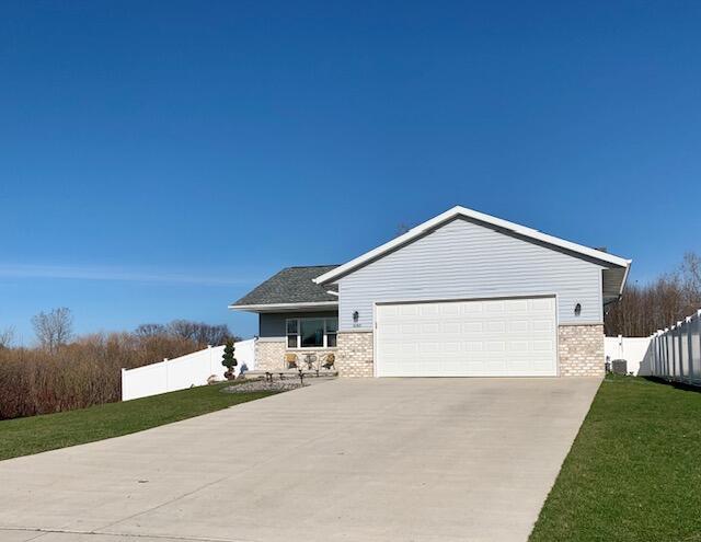 2307 S 21st St., Manitowoc, WI 54220