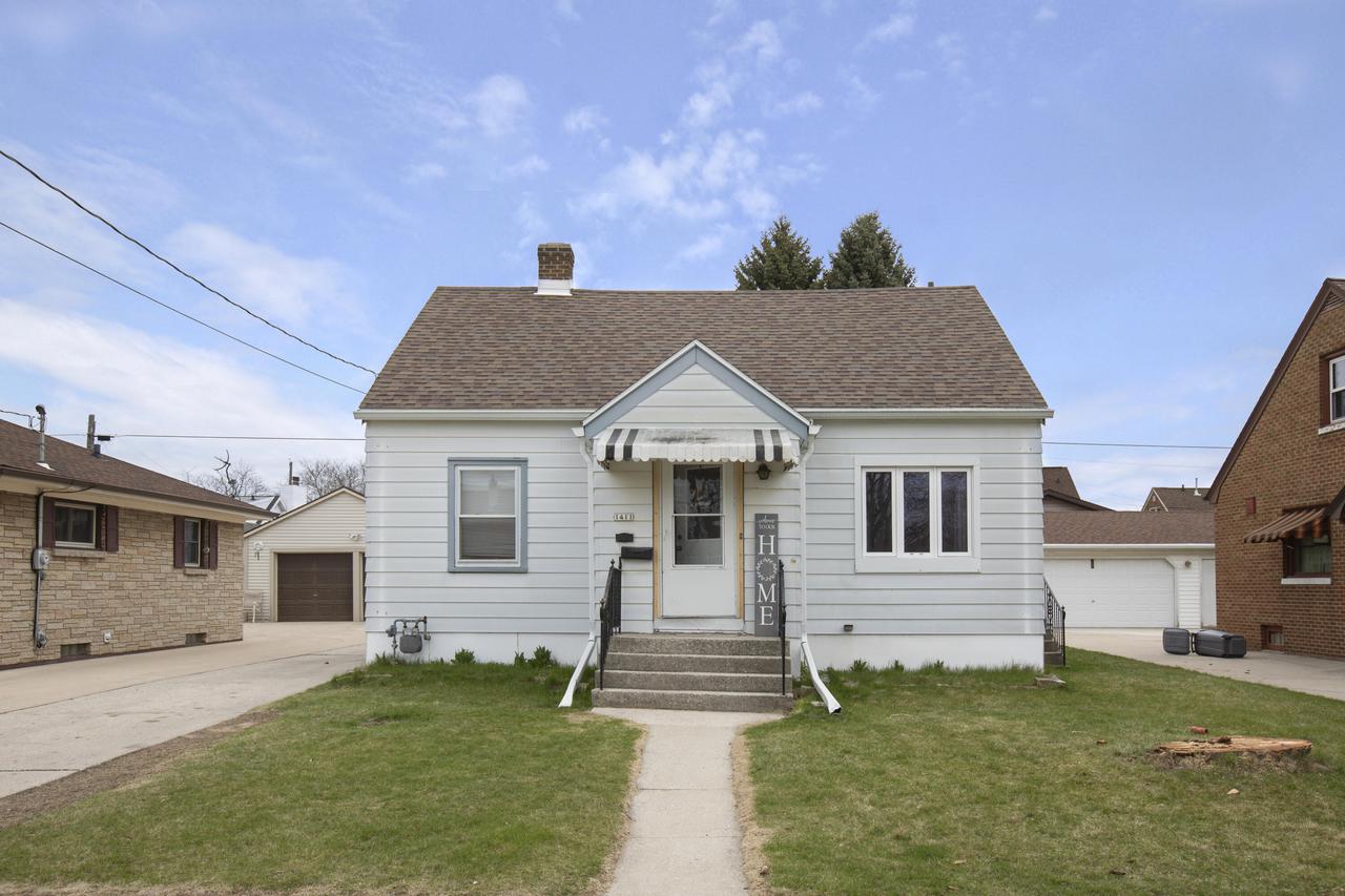 1411 S 22nd St., Manitowoc, WI 54220