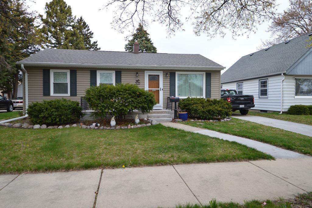 2620 Dwight St., Racine, WI 53403