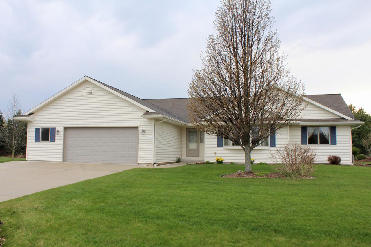 5334 Hidden Creek, Sheboygan, WI 53083