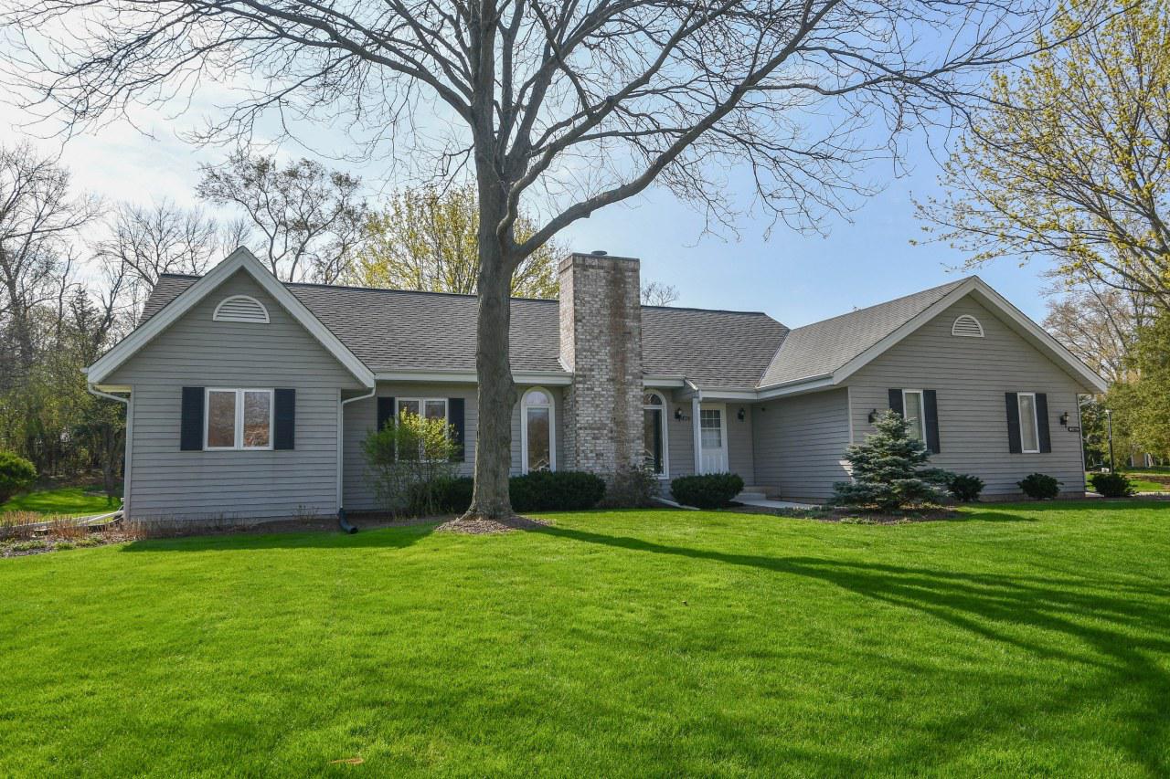 14465 Cameron Ct., Brookfield, WI 53005