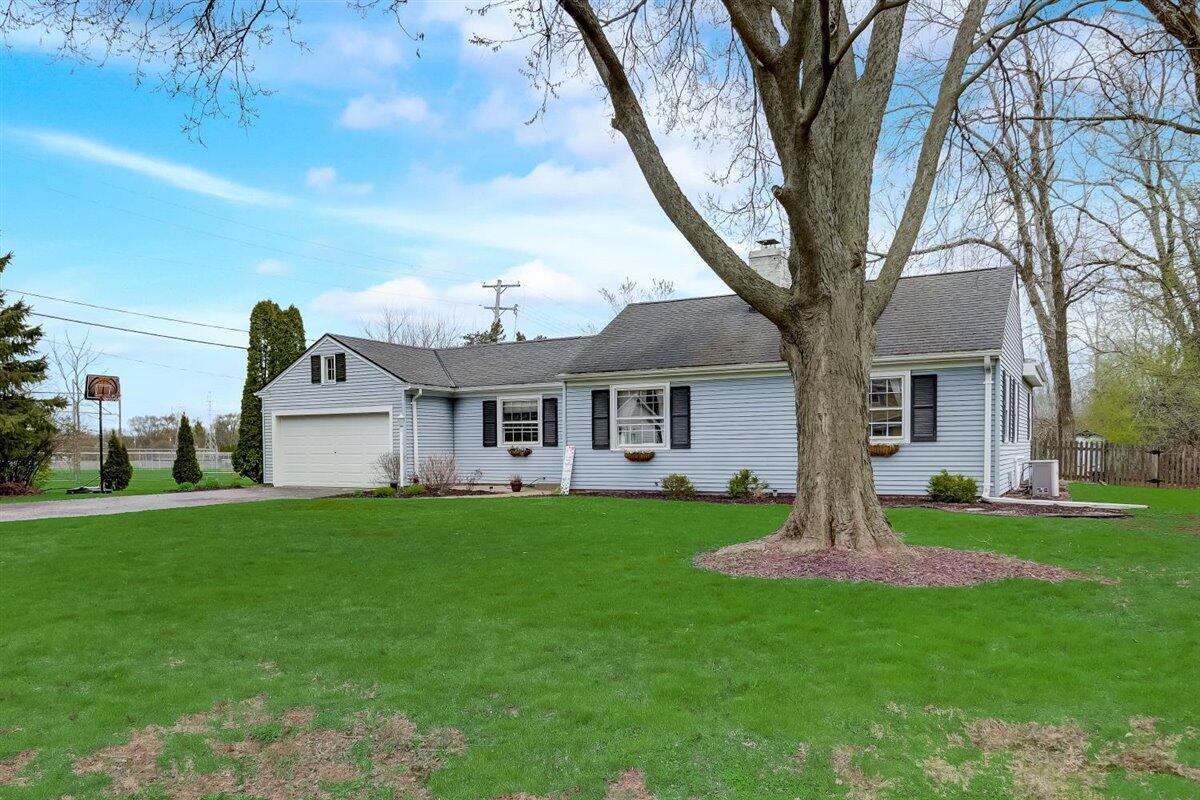 1950 N 122nd St., Wauwatosa, WI 53226