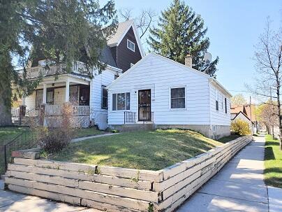 5569 N 33rd St., Milwaukee, WI 53209