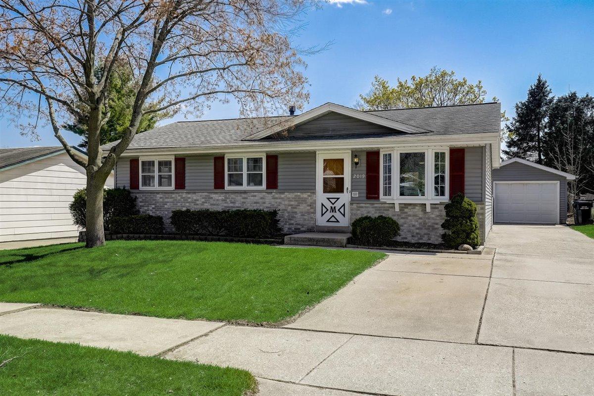 2019 Lenora Dr, West Bend, WI 53090