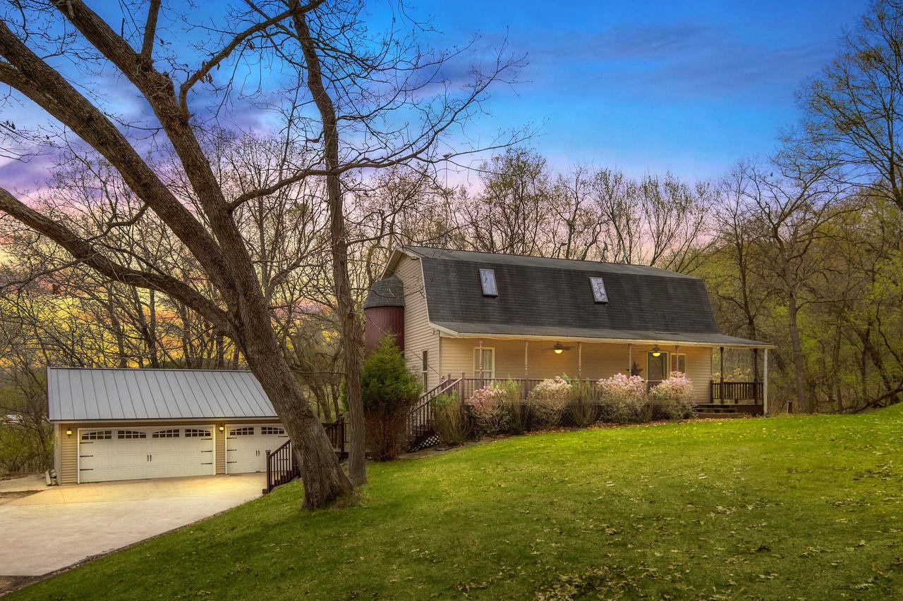 N8618 County Road Tt, Holland, WI 54636