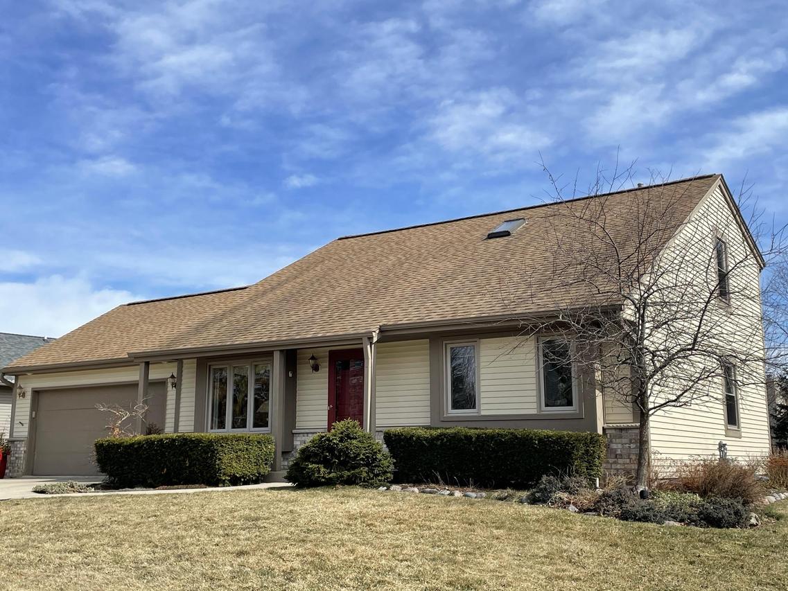 984 North Shore, Pewaukee, WI 53072