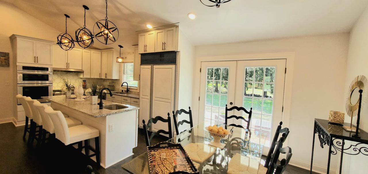 W220N5423 Town Line Rd, Lisbon, WI 53089