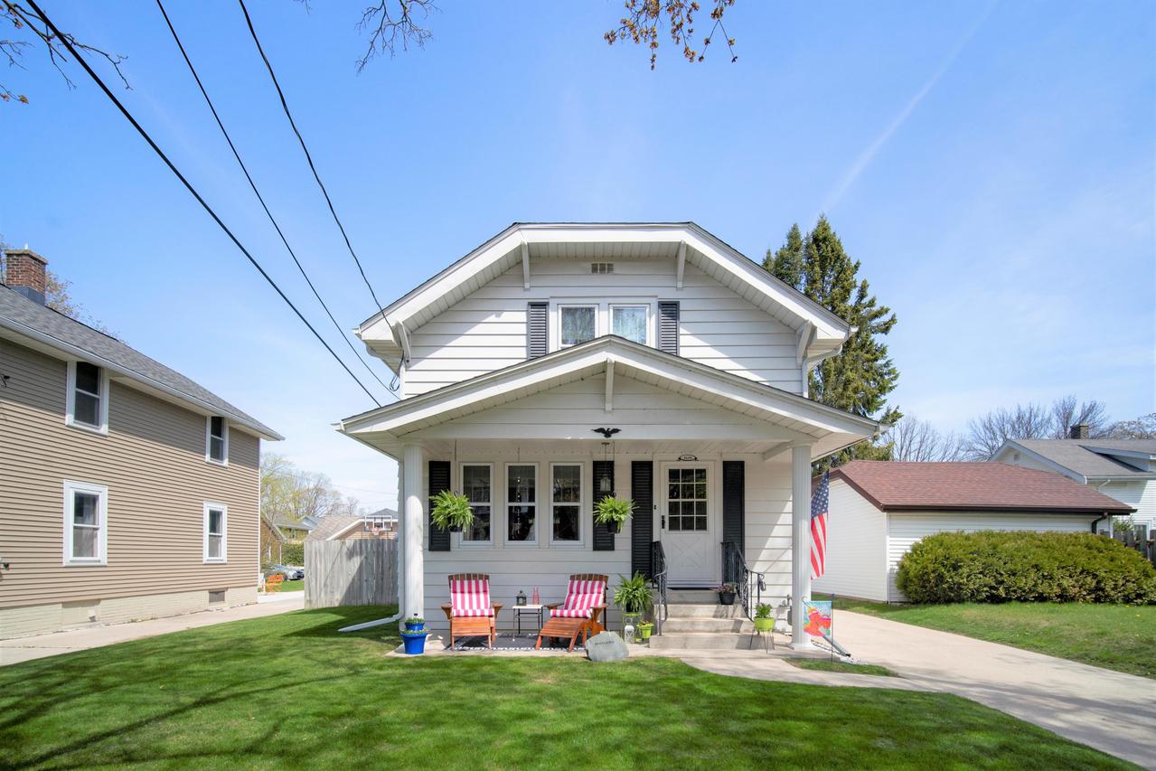 1610 Wisconsin Ave., Manitowoc, WI 54220