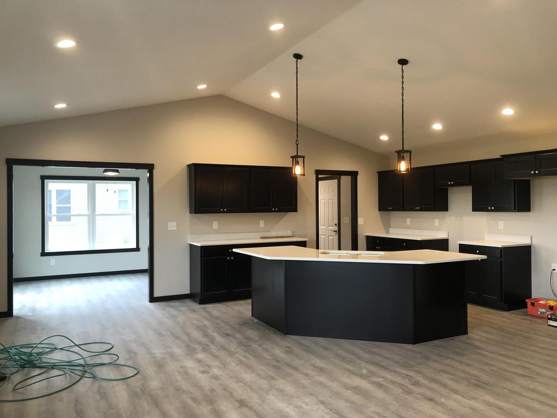 2014 Spakenburg Rd, Holmen, WI 54636