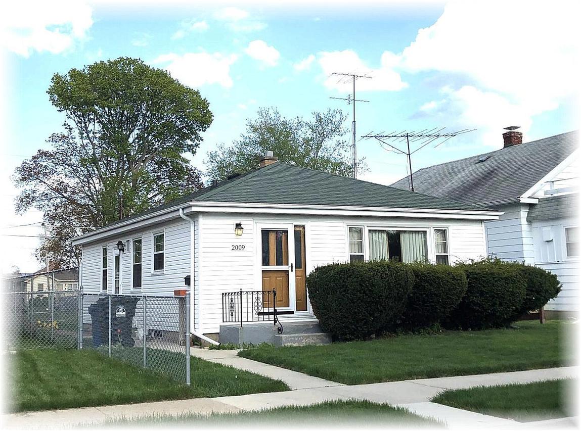 2009 Case Ave., Racine, WI 53403