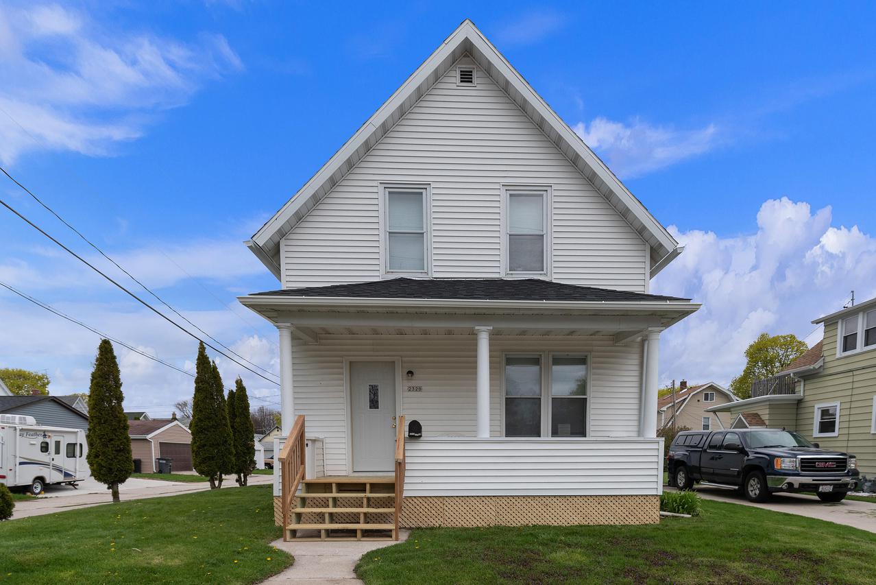 2320 N 10th St, Sheboygan, WI 53083