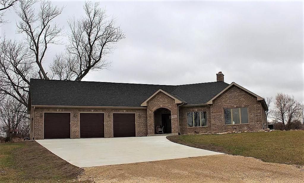 20512 Church Rd., Yorkville, WI 53182