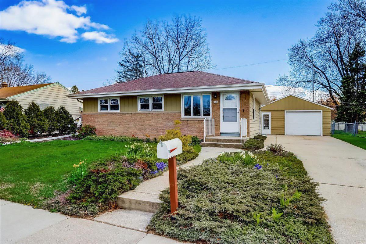 5634 S Hately Ave., Cudahy, WI 53110