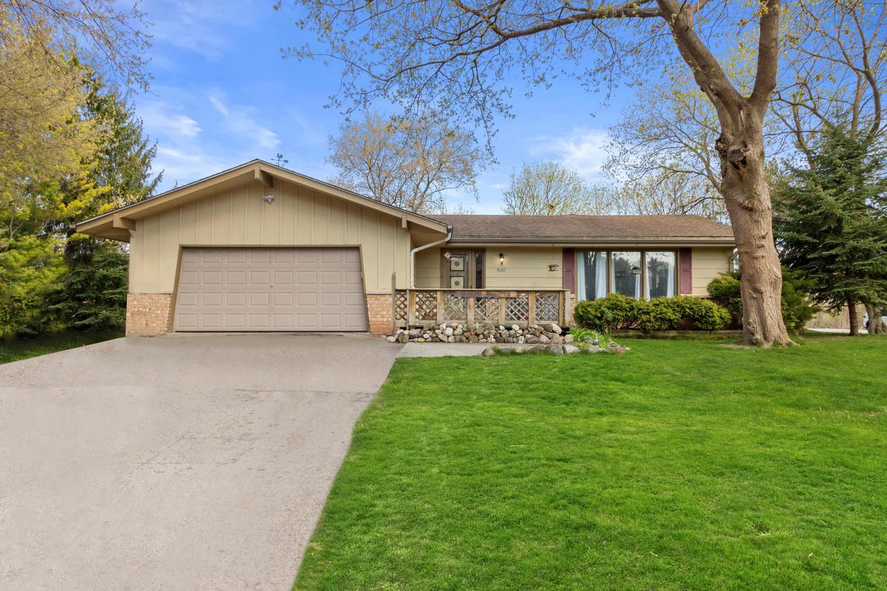 7608 N Chadwick Rd., Glendale, WI 53217