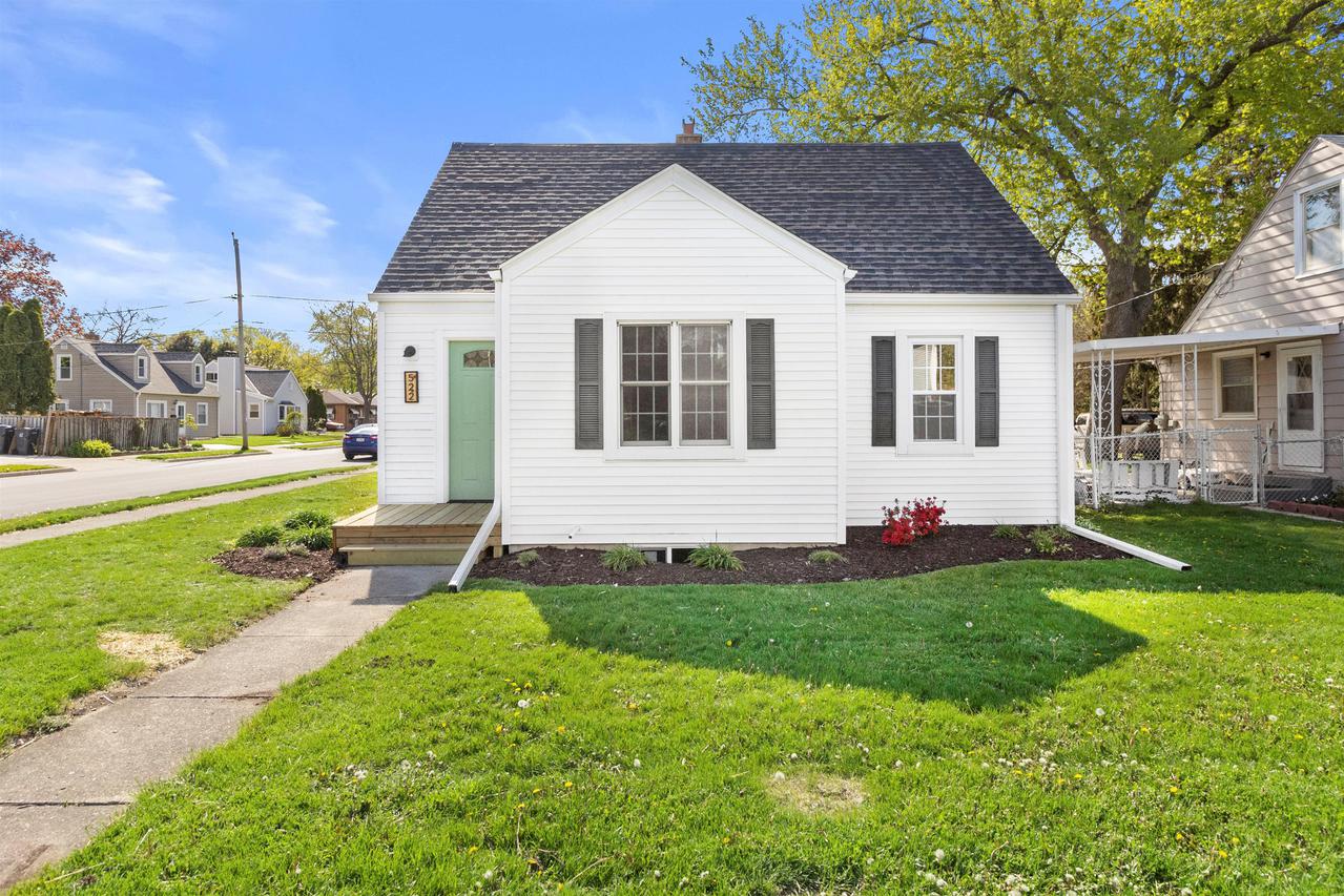 522 Scott Ave., Waukesha, WI 53186
