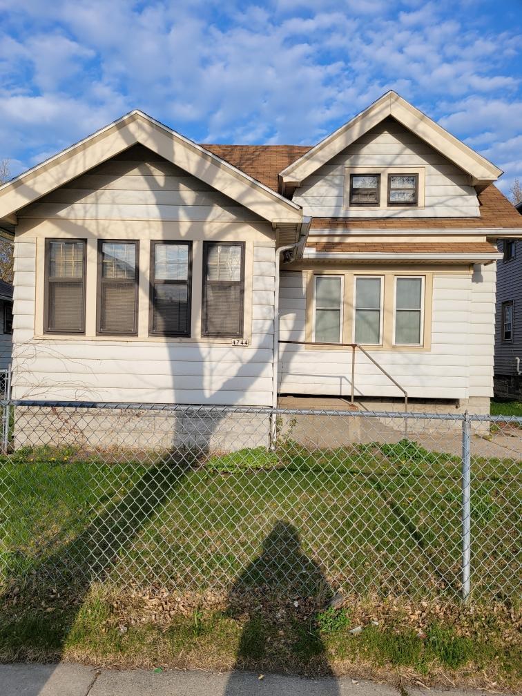 4744 N 37th St, Milwaukee, WI 53209