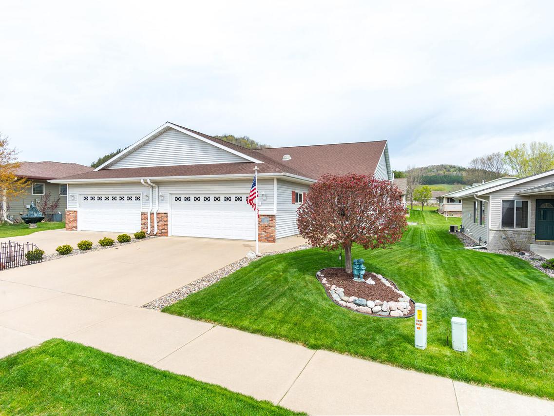 4371 Mariah Dr, La Crosse, WI 54601