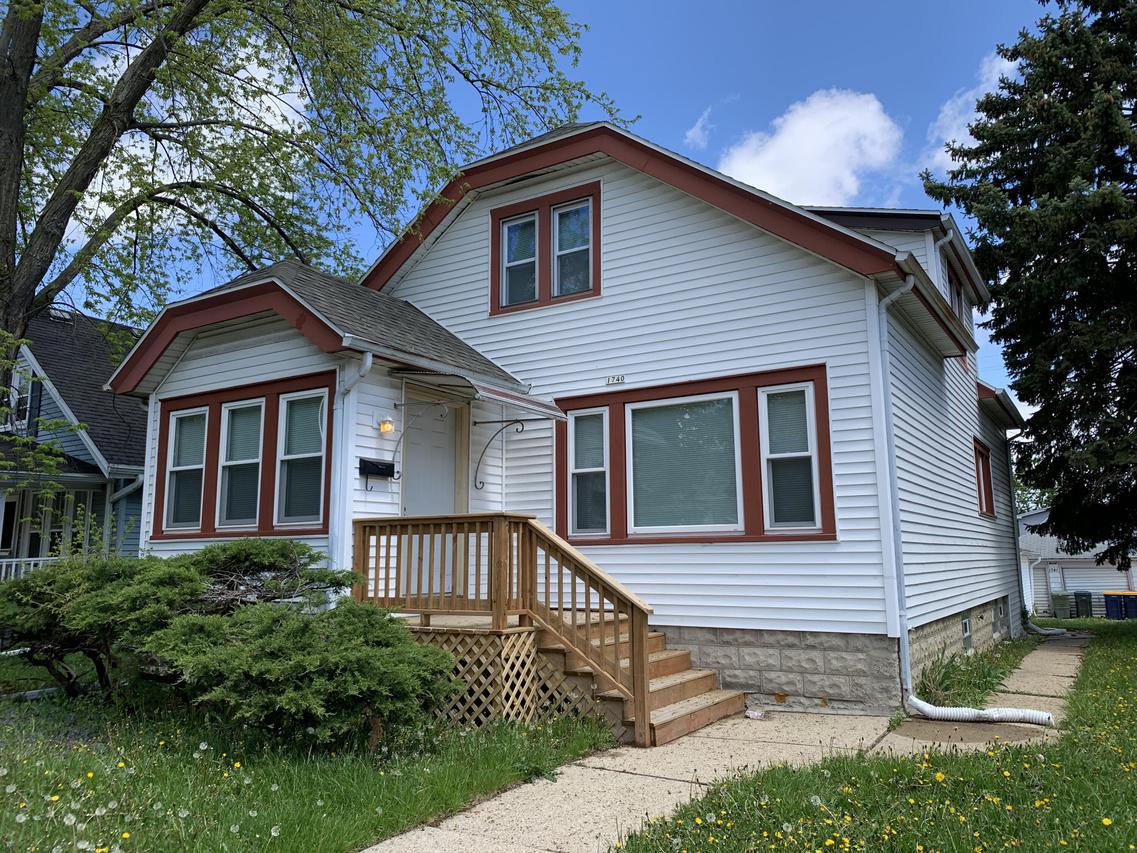 1740 S 71st St., West Allis, WI 53214