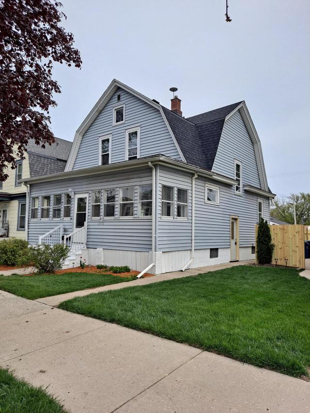 2713 Wright Ave., Racine, WI 53405