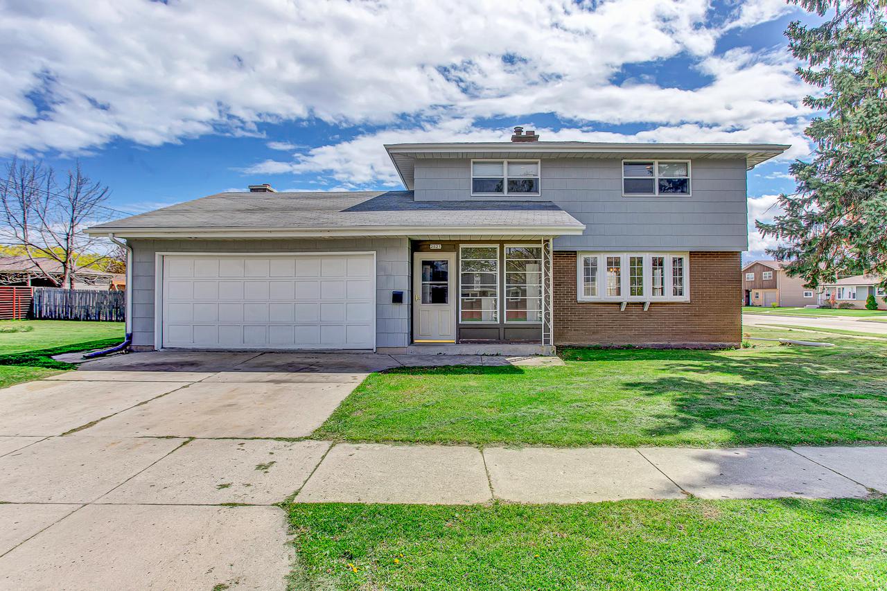 2521 Geele Ave, Sheboygan, WI 53083