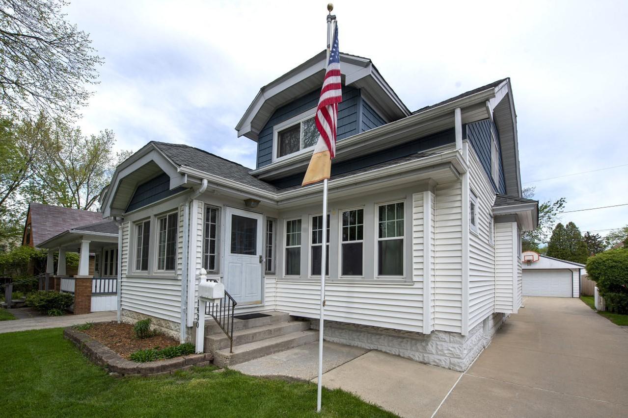 1430 N 65th St., Wauwatosa, WI 53213