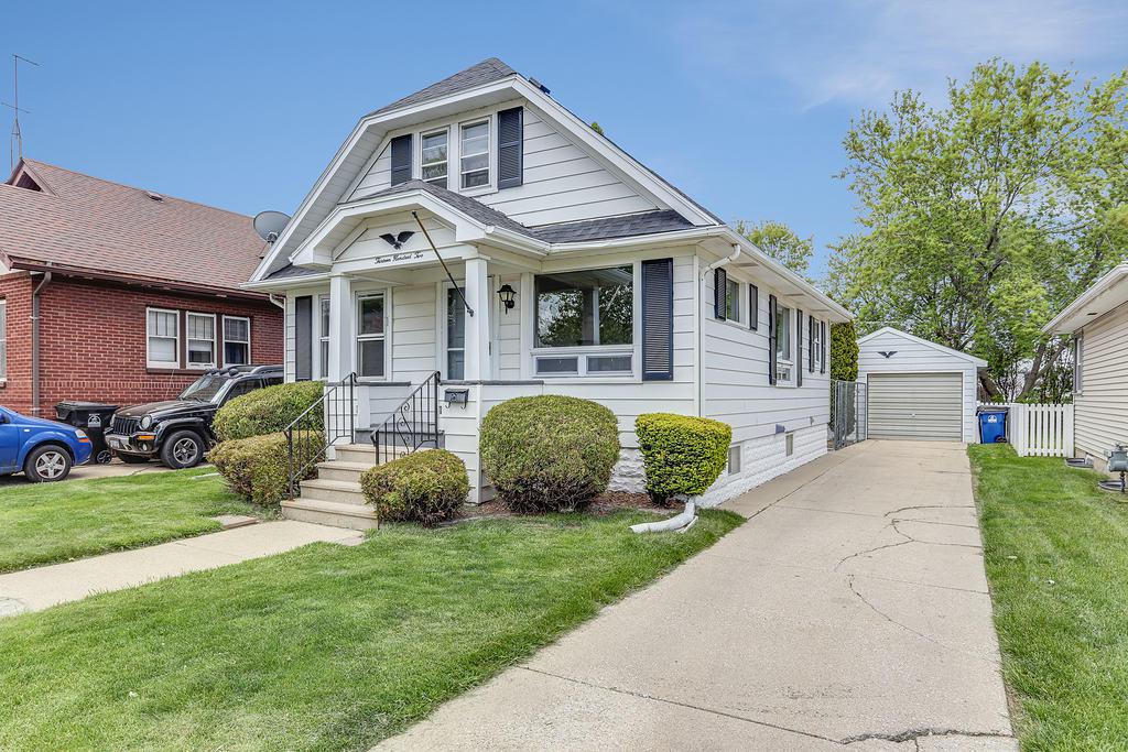1302 Isabelle Ave., Racine, WI 53402