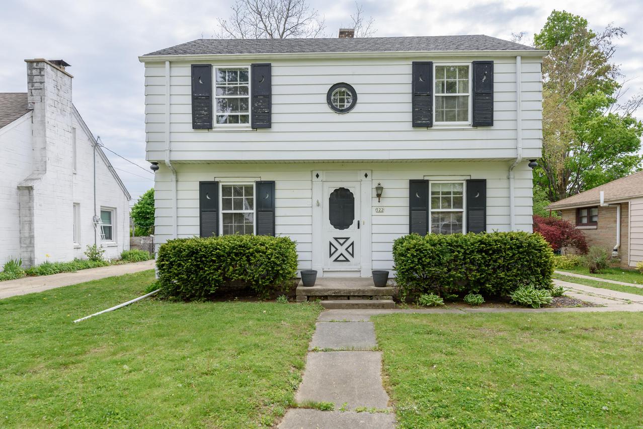522 N 112th St, Wauwatosa, WI 53226