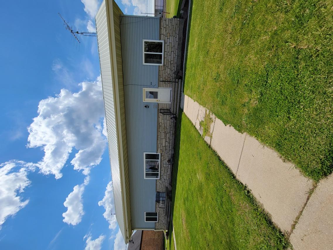 915 N Water St, Lomira, WI 53048