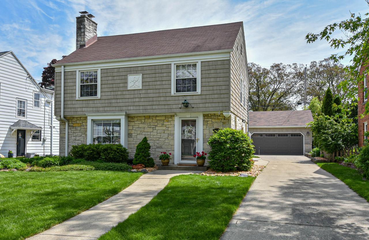 2550 N 84th St., Wauwatosa, WI 53226