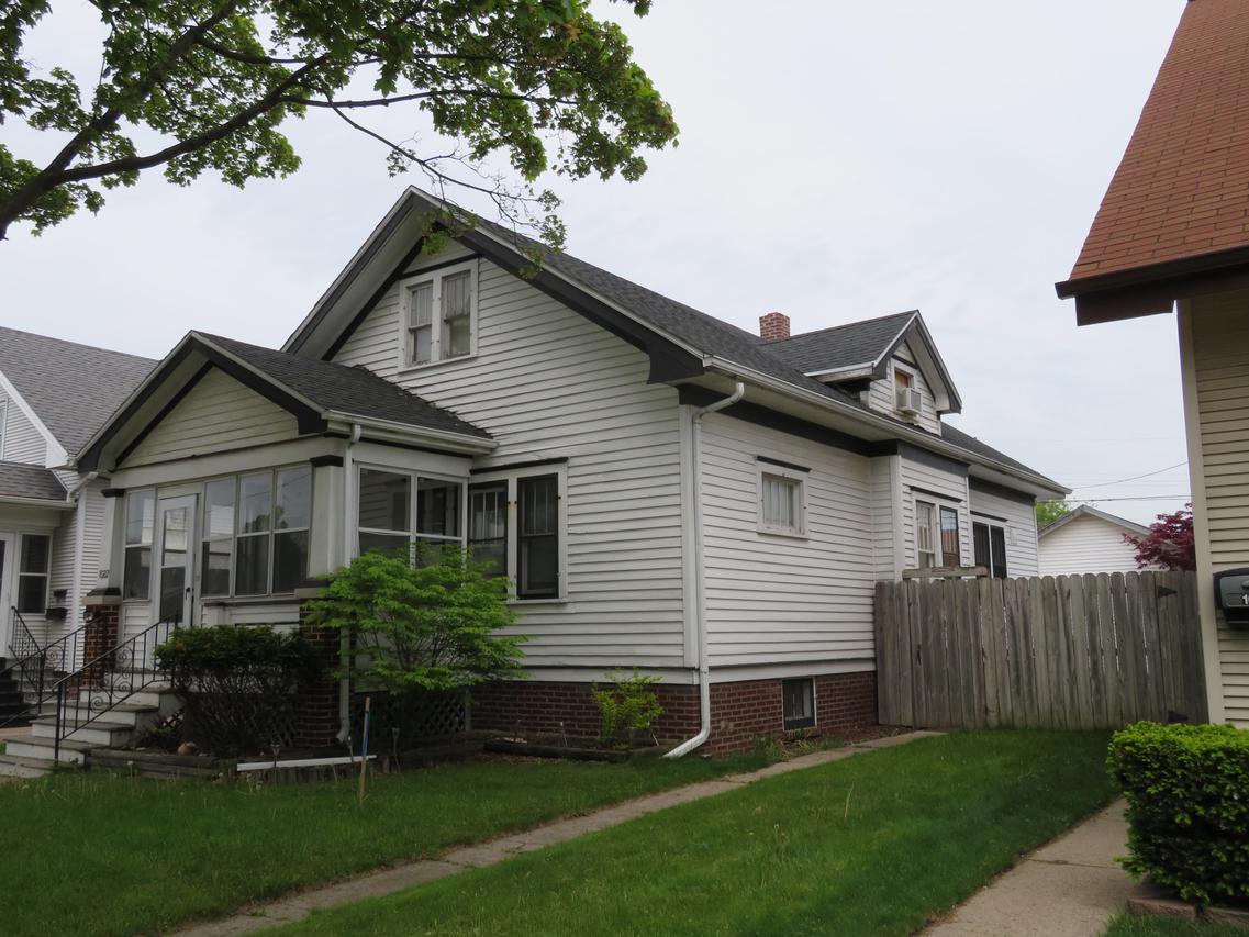 1022 Goold St, Racine, WI 53402