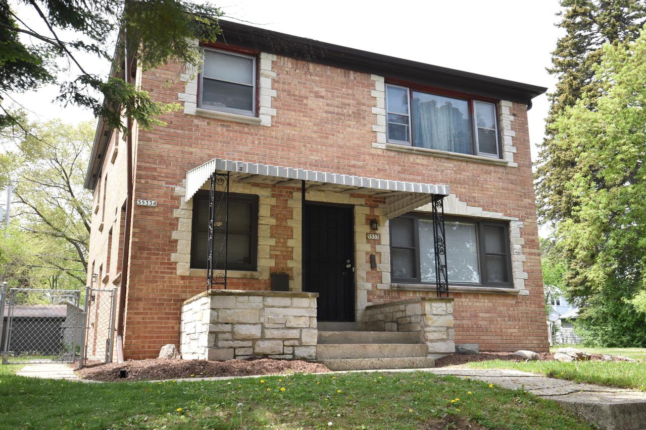 5533 N 39th St., Milwaukee, WI 53209