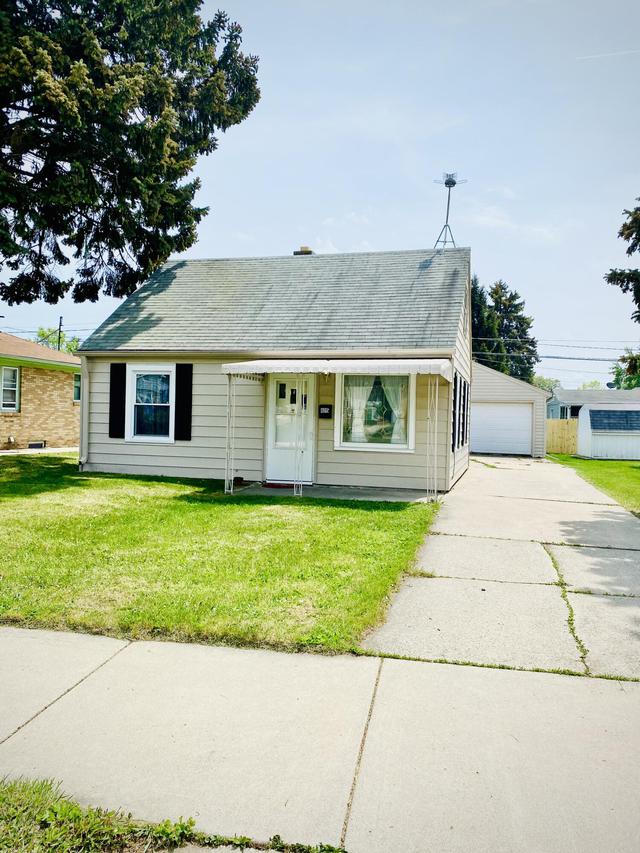 4015 17th St, Racine, WI 53405