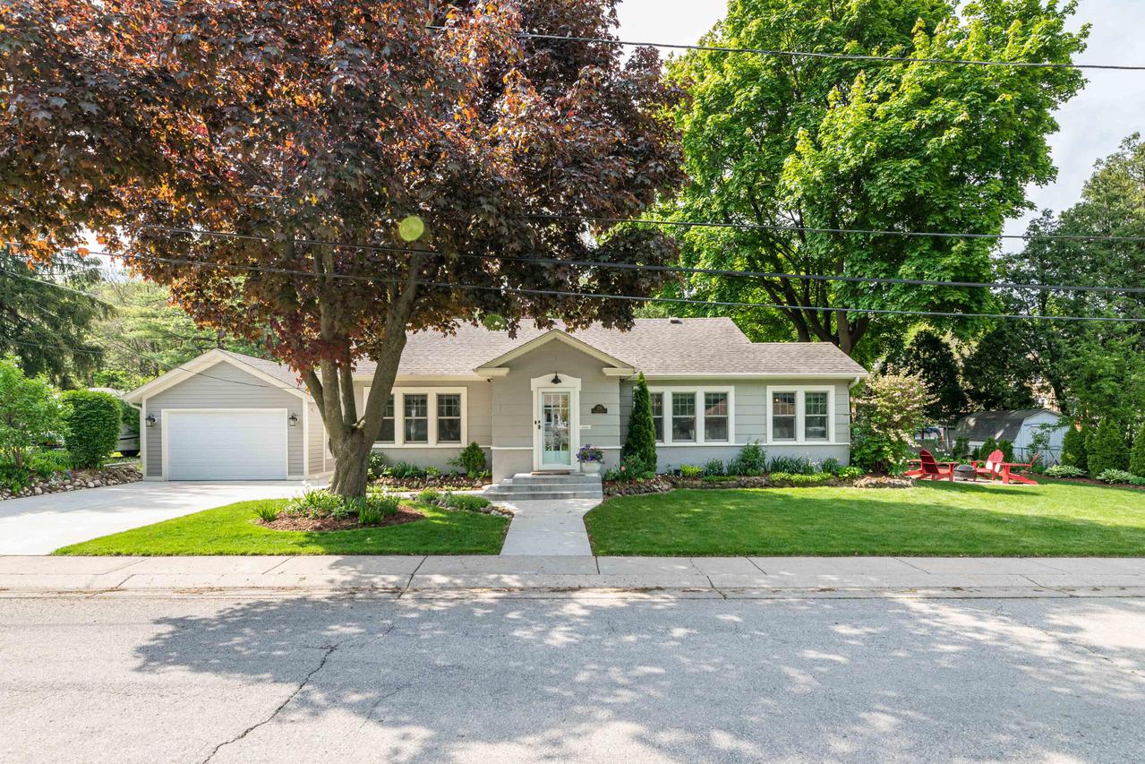 229 Fountain Ave., Waukesha, WI 53186