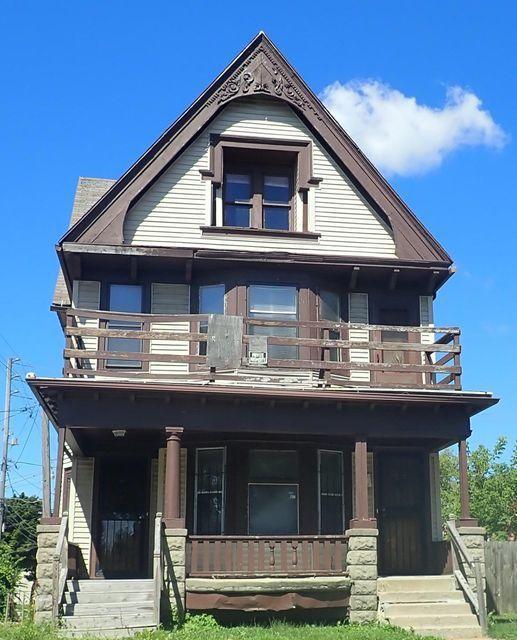 1419 N 37th St #1421, Milwaukee, WI 53208