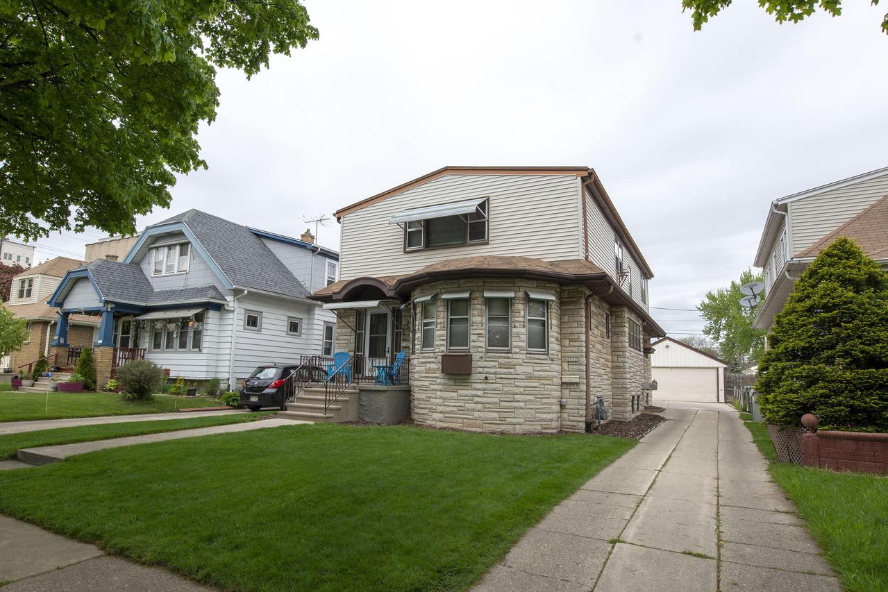 3630 W Grant St #3632, Milwaukee, WI 53215