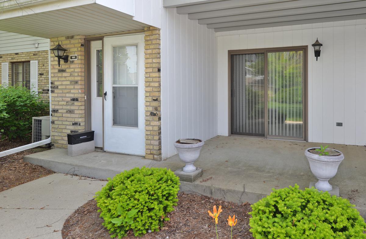 1445 Sun Valley #101, Mount Pleasant, WI 53406