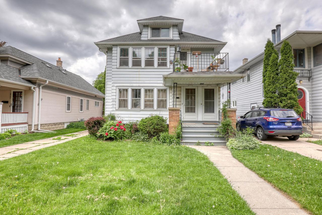 2553 N 70th St. #2555, Wauwatosa, WI 53213