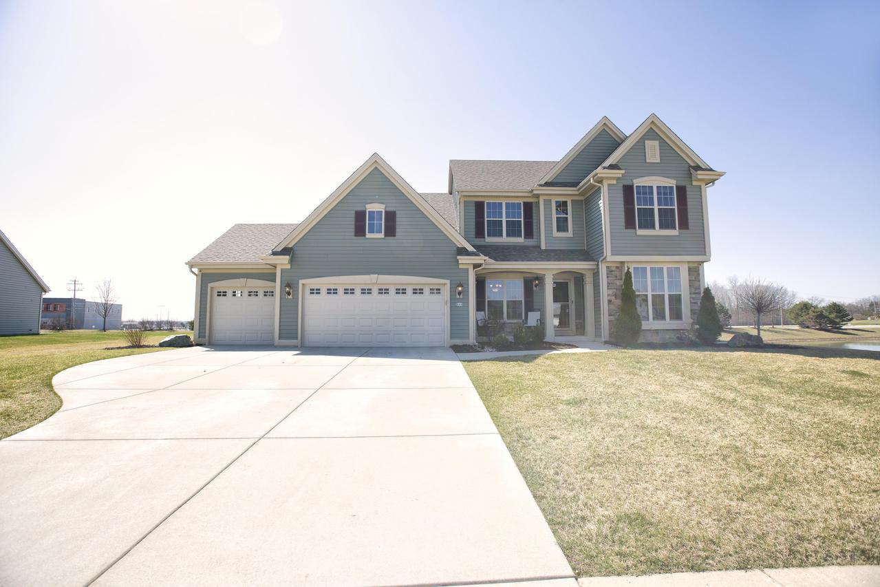 649 Stoecker Farm Ave., Mukwonago, WI 53149