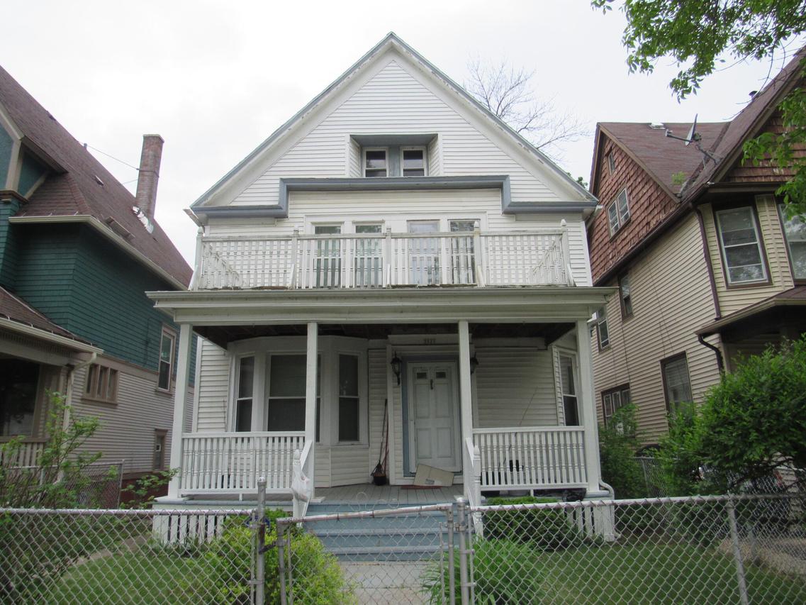 2521 N Palmer St., Milwaukee, WI 53212