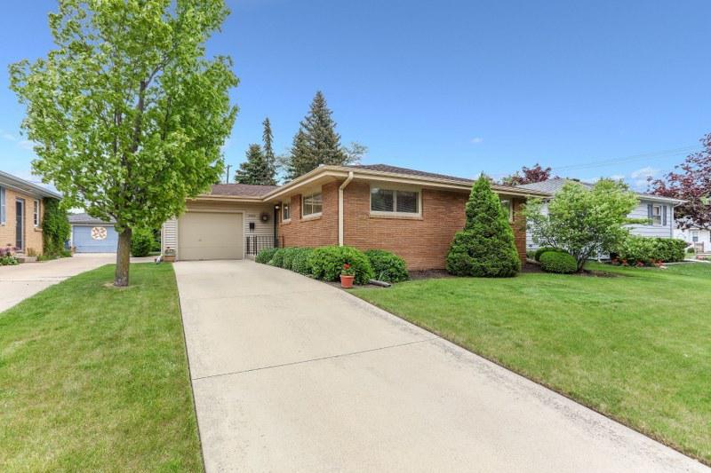 3405 1st Ave, Racine, WI 53402