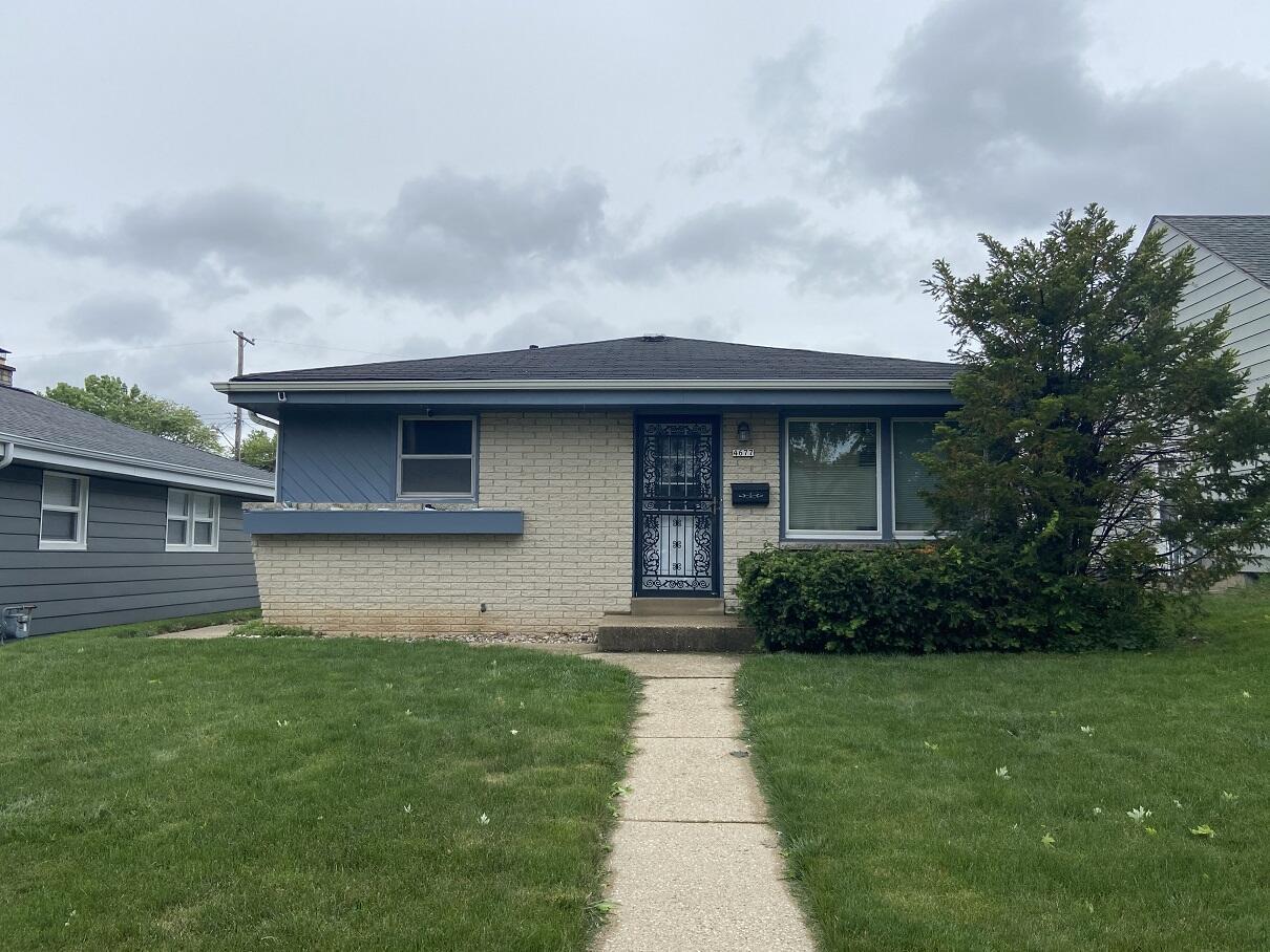 4677 N 79th St., Milwaukee, WI 53218